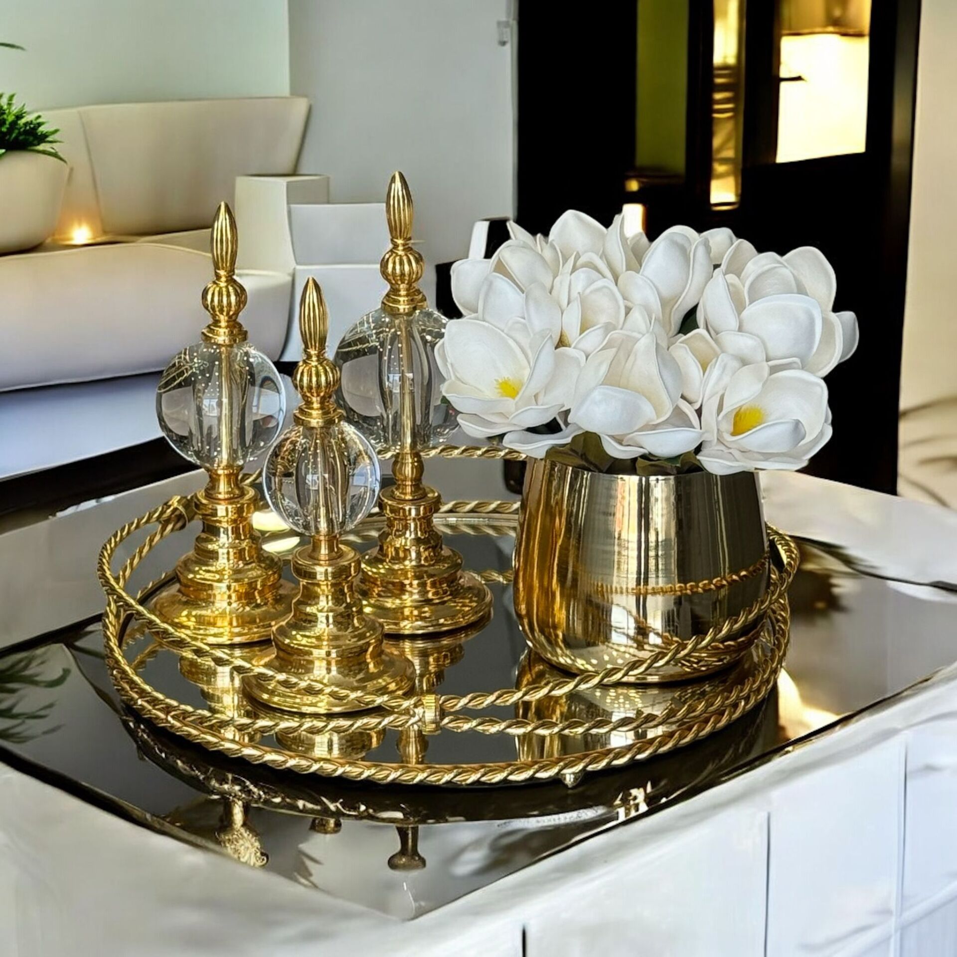 Zincir Tepsi & 3'lü Alem Düz Top Sade & Cezve Manolya Aranjmanı 5 Parça Set Gold