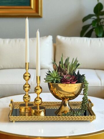 Kulplu Dikdörtgen Tepsi, Sukulent Aranjmanı & 2’li Top Şamdan Seti – Gold