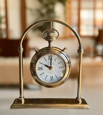 Standlı Metal Masa Saati Gold