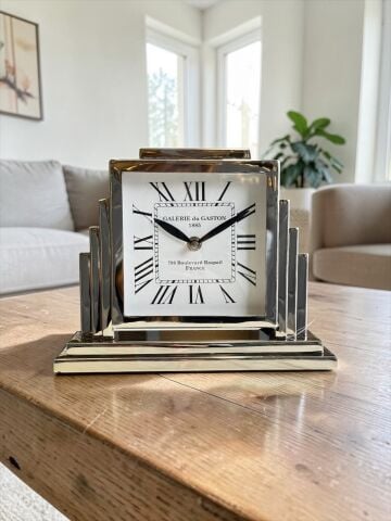 Metal Masaüstü Kare Saat