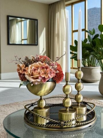 Zincir Tepsi, 2’li Metal Mumluk & Çiçek Aranjmanlı Vazo – 4 Parça Eskitme Set