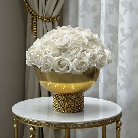 Tarzz Metal Vazo & 6 Demet Beyaz Gül Aranjmanı Gold