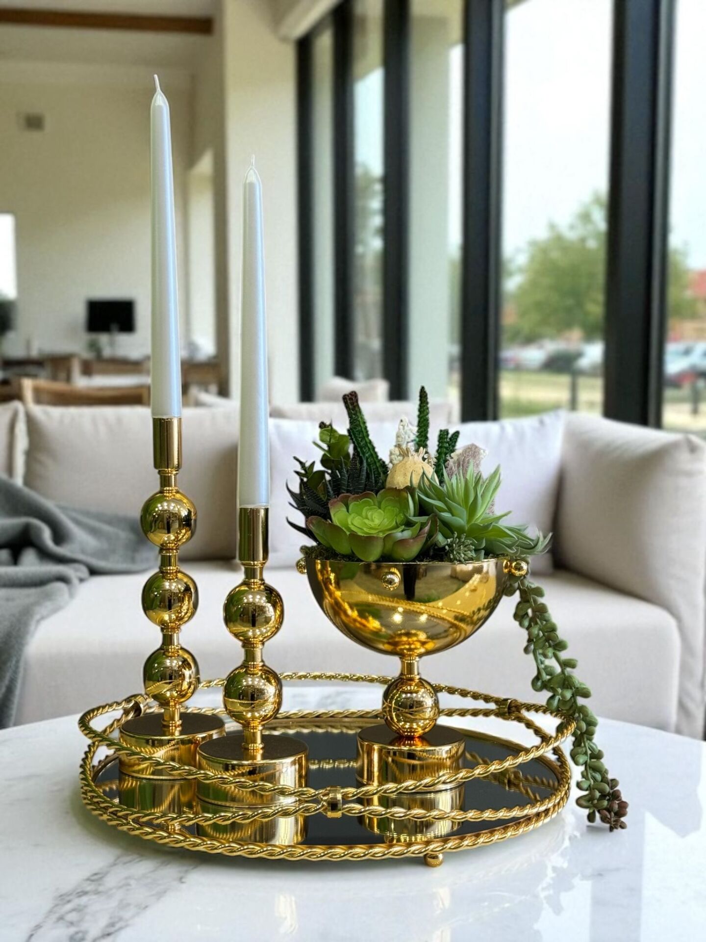 Zincir Tepsi, 2’li Metal Mumluk & Sukulent Aranjmanlı Vazo – 4 Parça Gold Set