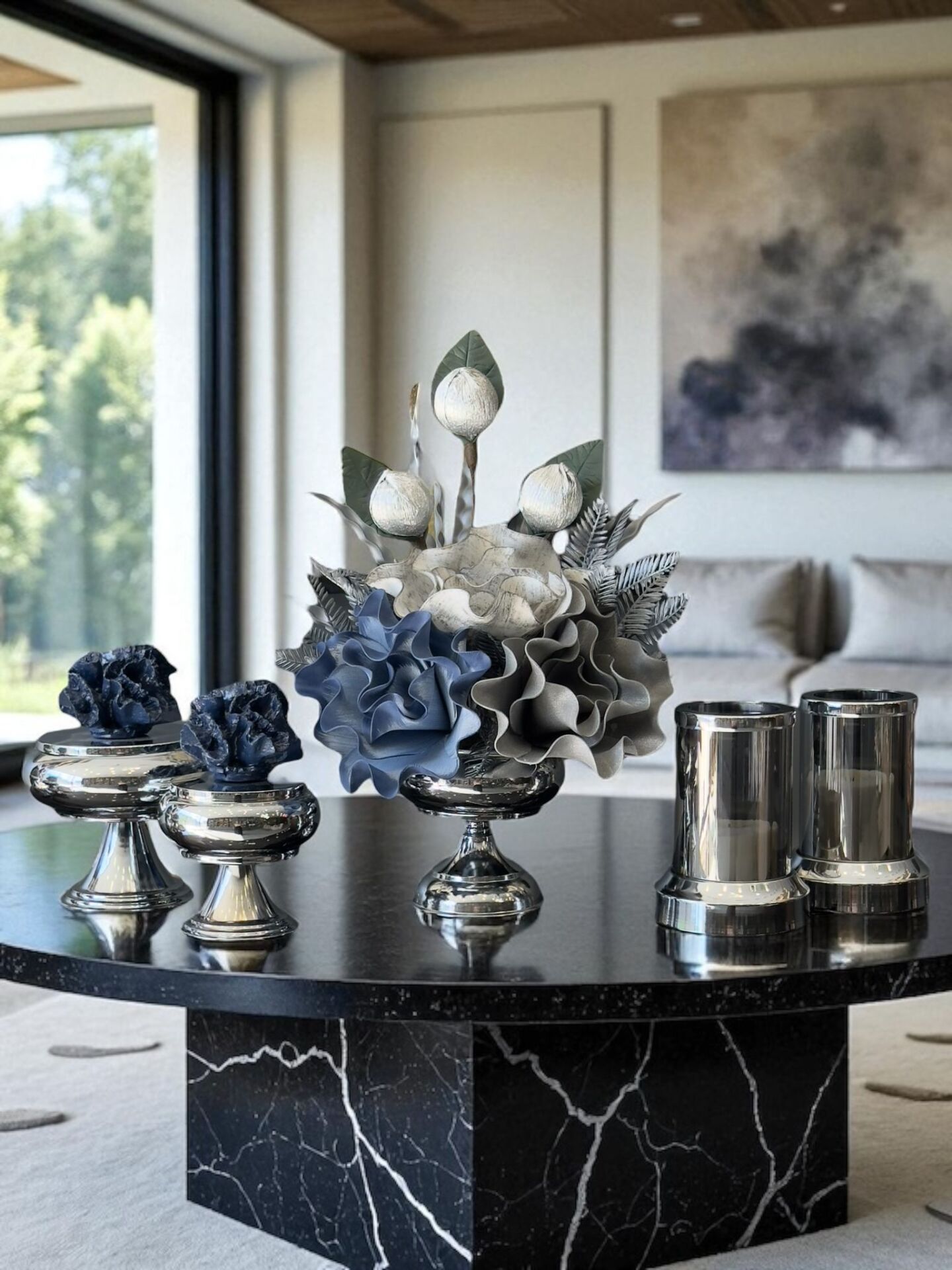 Çiçek Aranjmanı, Lacivert Mercan Kutular ve Mumluklar – Gümüş 5’li Set