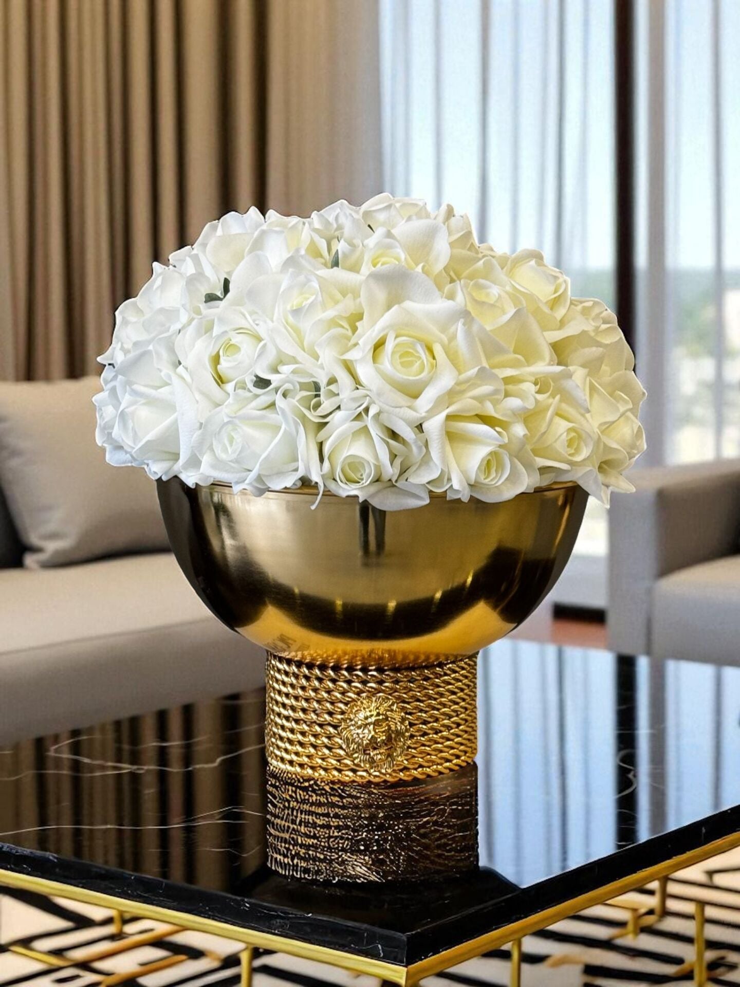 Tarzz Vazo Premium 35’li Islak Beyaz Gül Aranjmanı - Renk Seçenekli + Parfüme 66ml Gold