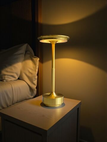 Metal Kasalı Eskitme Renk 3 Işık Seçenekli Led Lamba – Şarjlı