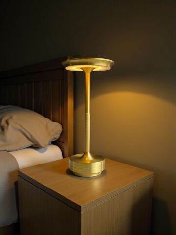 Metal Kasalı Eskitme Renk 3 Işık Seçenekli Led Lamba – Şarjlı