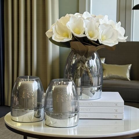 Metalli B.Cam Vazo Manolya Aranjman & 2’li Küçük Mumluk Seti – Gümüş