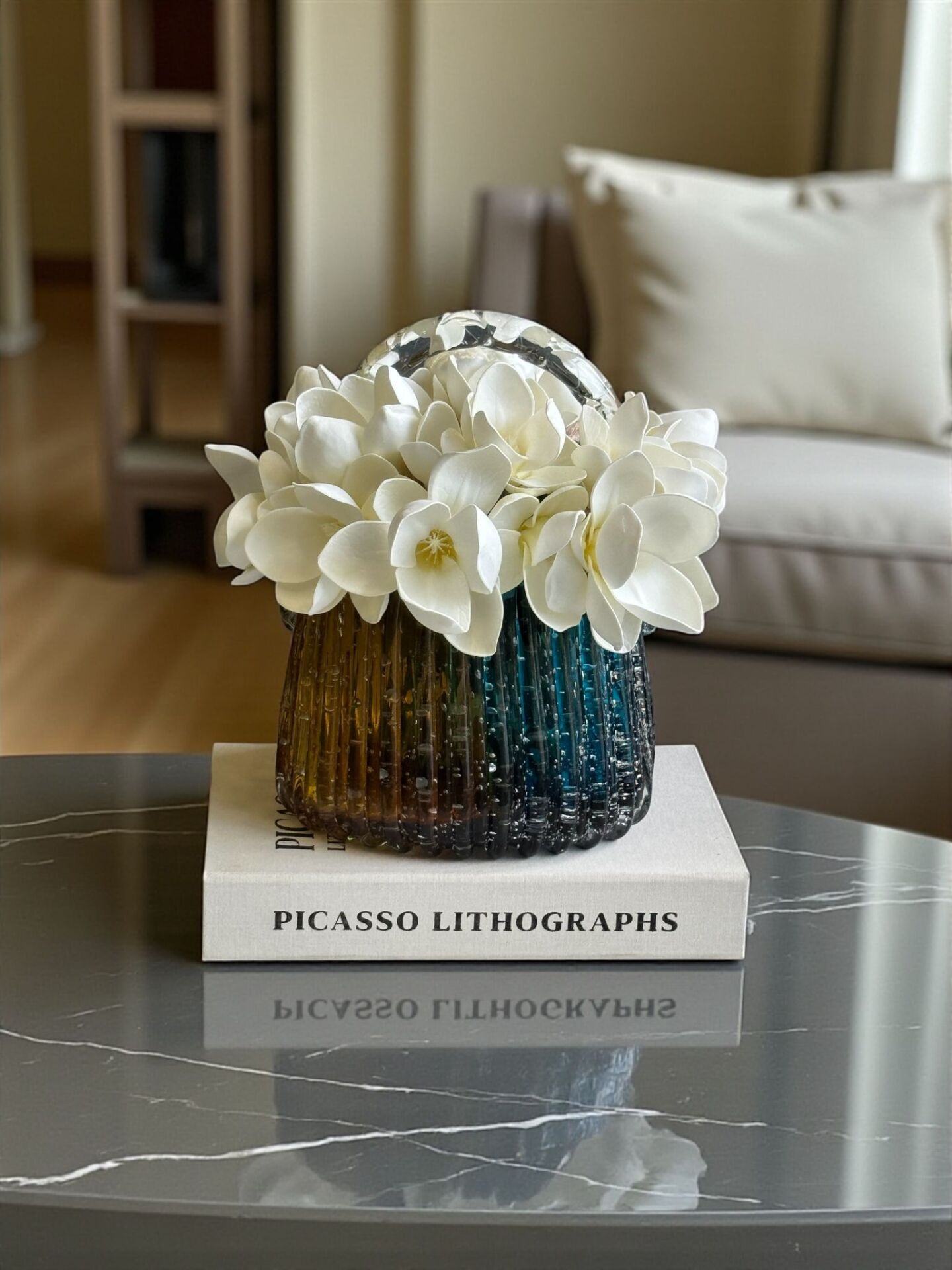 İthal Cam Çanta – Çift Renk Mix Manolya Aranjmanı 3'lü