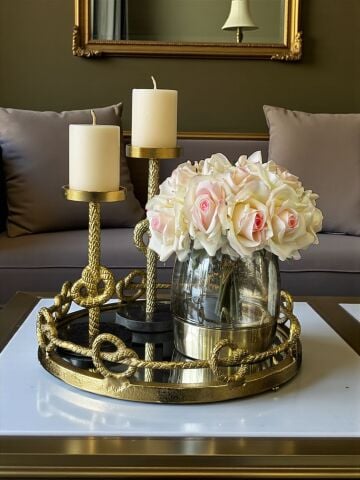 Halat Tepsi, B. Cam Vazo 3’lü Gül Aranjmanı & 2’li Mumluk + Mum – Gold