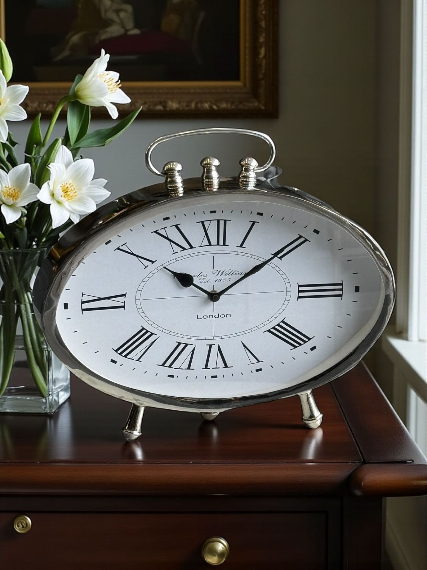 Döküm Masa Saati Oval Roma Rakamlı – Gümüş