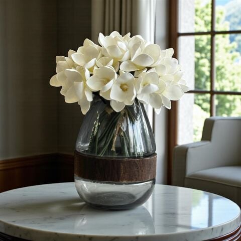 Cam Vazo Ahşap Detaylı Manolya Aranjmanı – 5’li