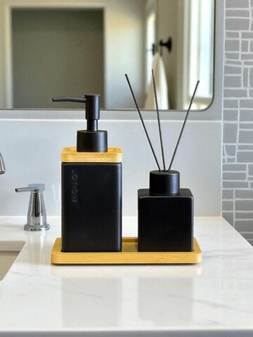 3 Parça Seramik Banyo Seti – Bambu Tepsili Krem