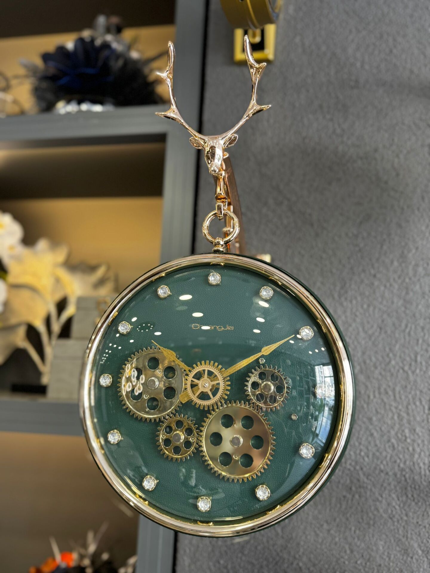 İstasyon Duvar Saati – Geyik Detaylı Rose Gold / Yeşil