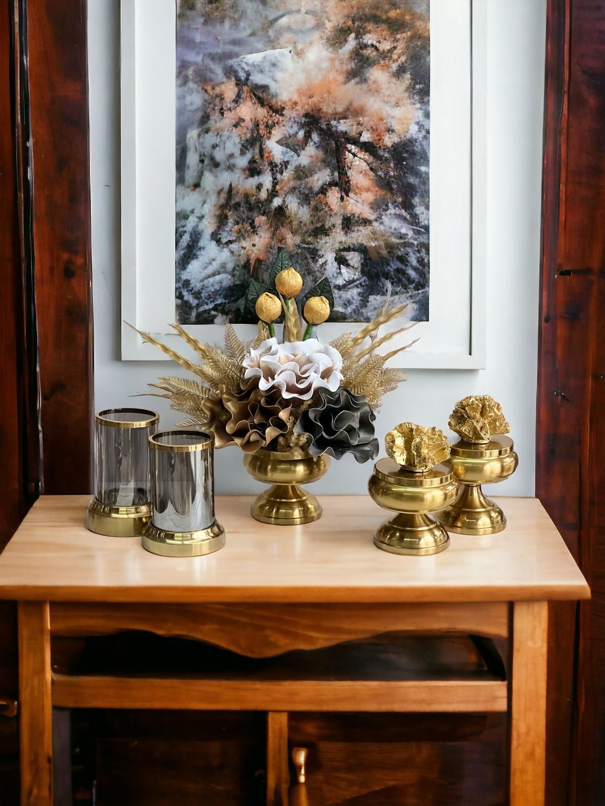 Dekoratif Çiçek Aranjmanı, 2'li Mercan Ayaklı Kutu & 2'li Mumluk Füme – 5 Parça Eskitme Set