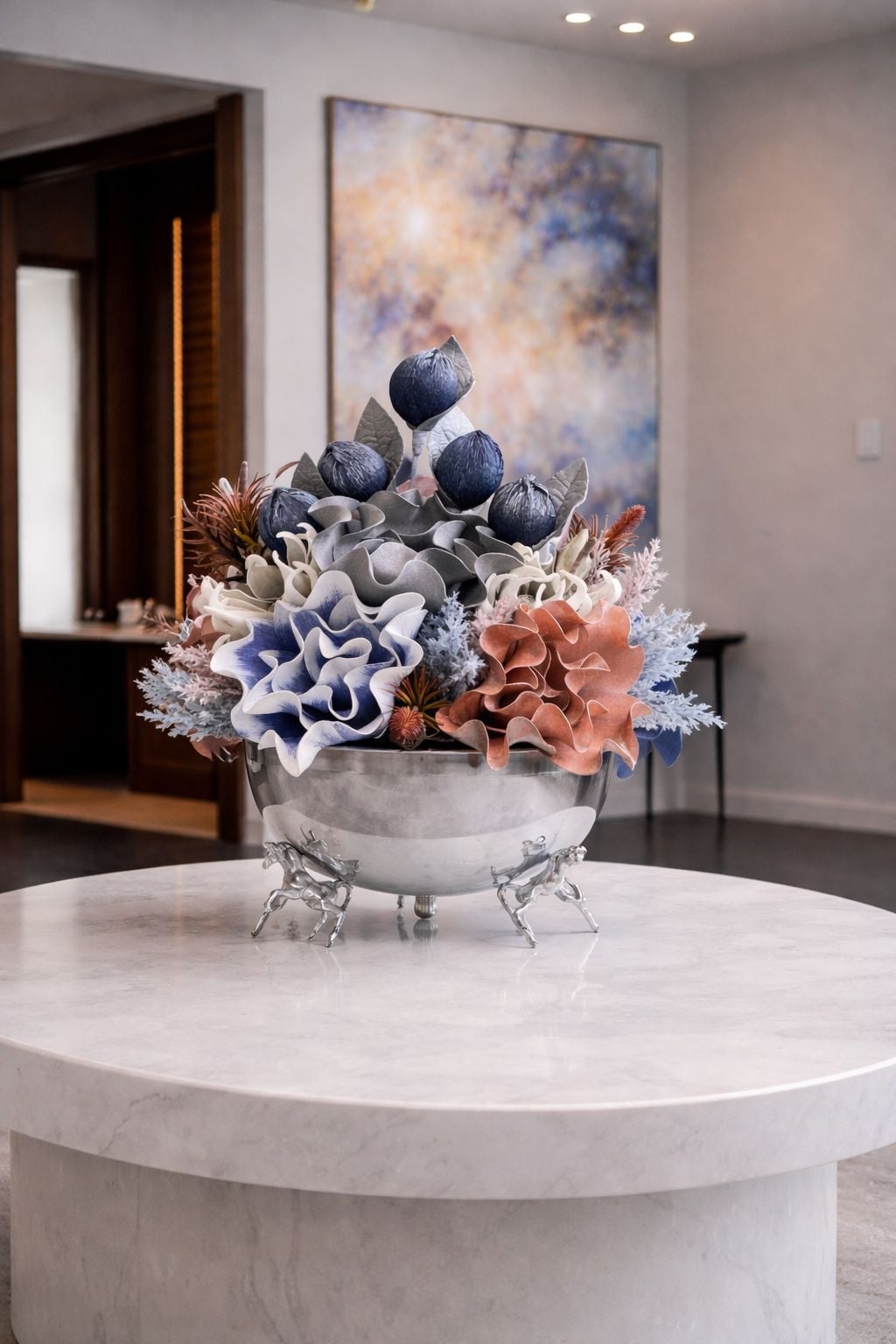 Atlı Saksı & Çiçek Aranjmanı – Gümüş