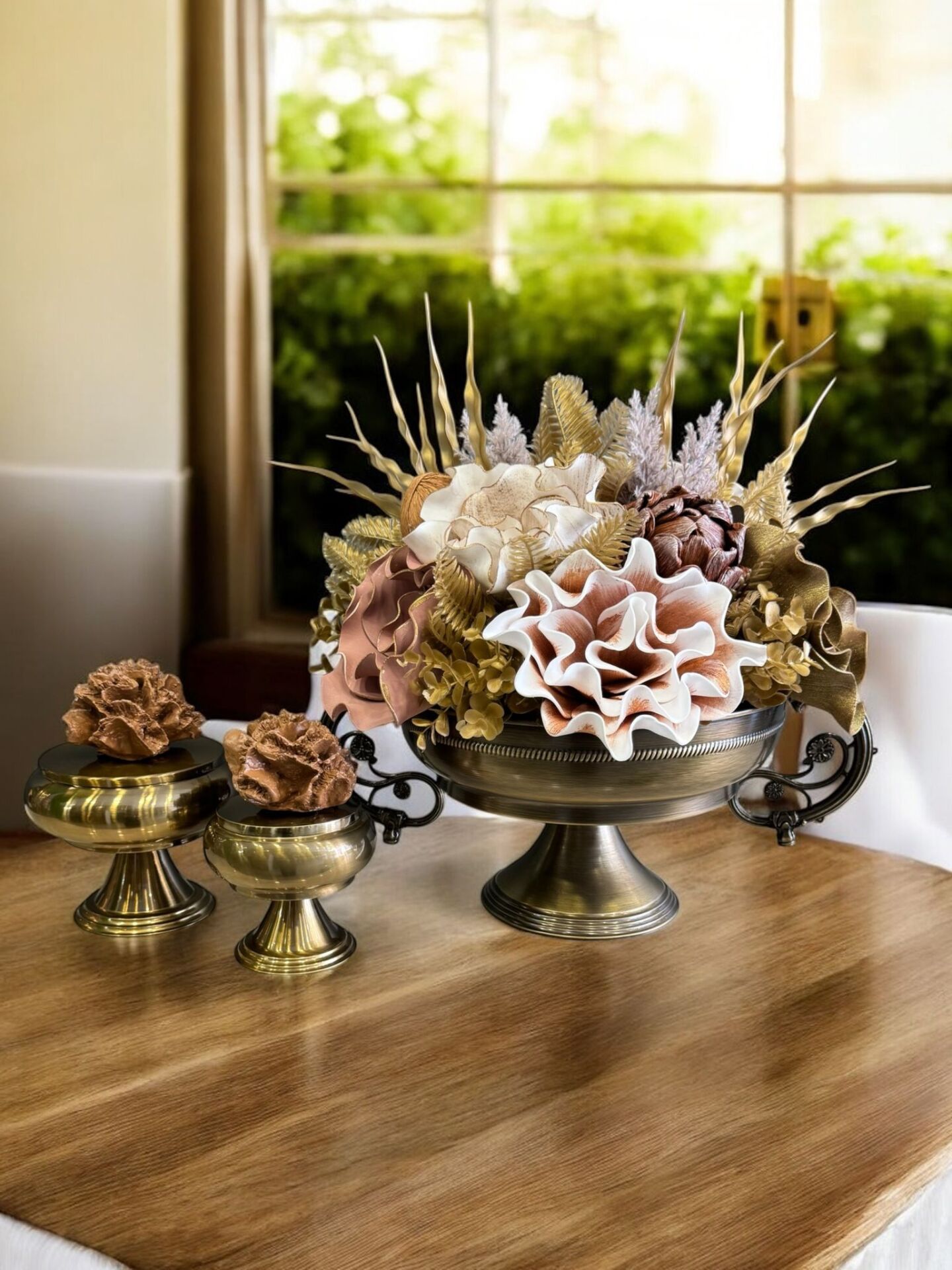 Zamak Kollu Saksı Aranjmanı & 2'li Mercan Ayaklı Kutu – 3 Parça Eskitme Tarçın Set