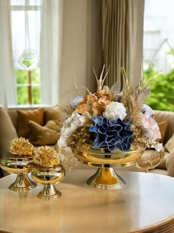 Zamak Kollu Saksı Aranjmanı & 2'li Mercan Ayaklı Kutu – 3 Parça Gold Set