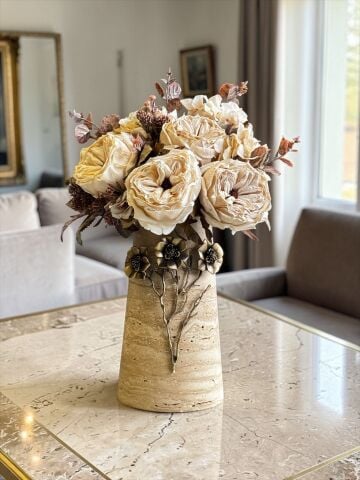 Traverten Vazo Manolya Aranjmanı