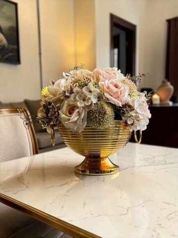 Vionna Saksı Karışık Gül Buketi – Gold