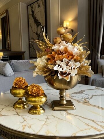 Lale Saksı Çiçek Aranjmanı & 2’li Mercan Ayaklı Kutu – 3 Parça Set (Eskitme)