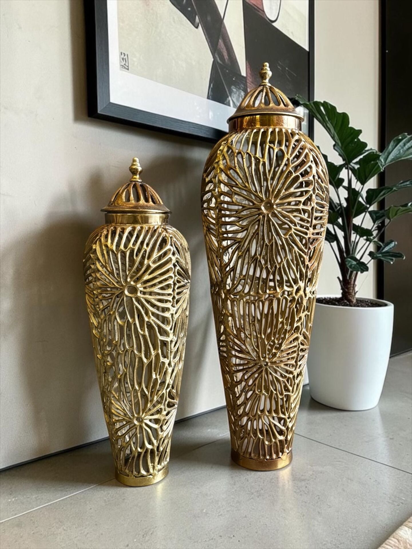 2’li Döküm Metal Yer Vazosu Seti