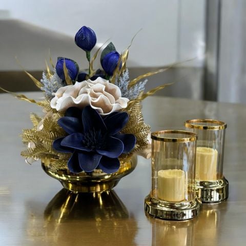 Ufo Saksı Çiçek Aranjmanı Lacivert/Gold & 2'li Mumluk 3 Parça Set